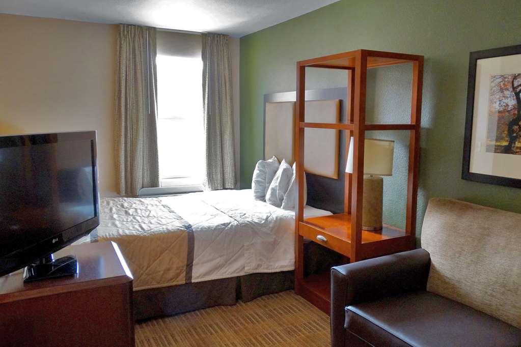 Sonesta Simply Suites Стаффорд Номер фото